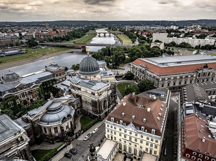 Bird's eye view of Dresden's old town and the Elbe