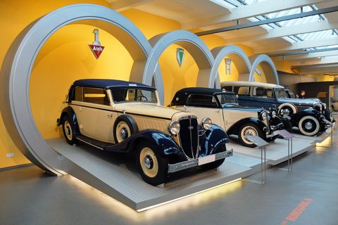 118 Jahre Automobilbau lassen sich im August-Horch-Museum Zwickau an einer der ursprünglichen Produktionsstätten in Westsachsen hautnah erleben.